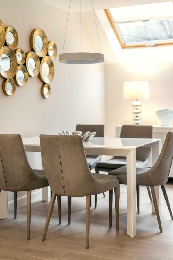 Luxury For Everyone - Hills Park Lux Apartments 1 VNO Buitenkant foto