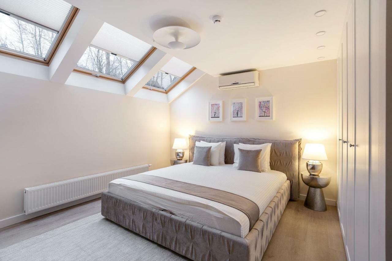 Luxury For Everyone - Hills Park Lux Apartments 1 VNO Buitenkant foto