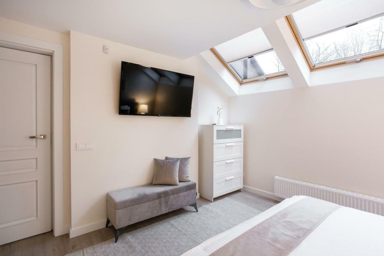Luxury For Everyone - Hills Park Lux Apartments 1 VNO Buitenkant foto