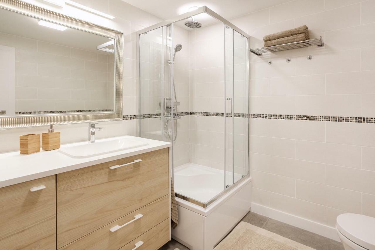 Luxury For Everyone - Hills Park Lux Apartments 1 VNO Buitenkant foto